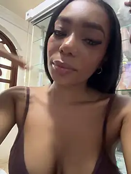 MiaDiamod online show from April 2026 12:34:01 PM