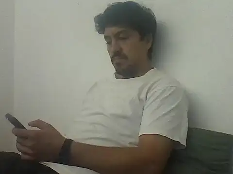 LeCorbu10 online show from April 2026 02:17:01 AM