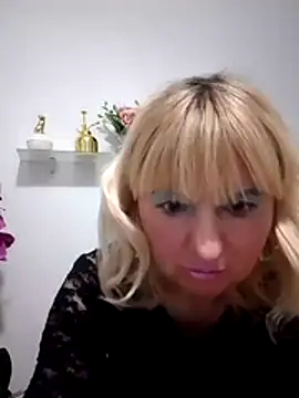 -Nefertiti- online show from March 2026 08:03:02 PM