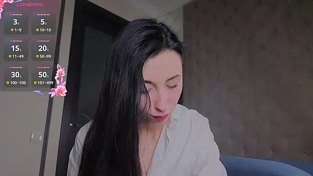 MiguelinaRasmuson online show from May 2026 11:05:02 AM