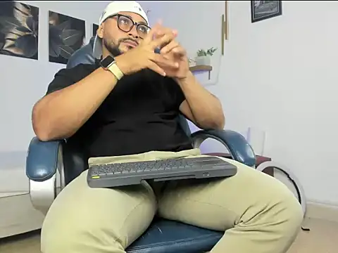 Snapshot of Cronos_Shong chatting on February 2026 04:15:01 AM Cronos Shong online show from February 2026 04:15:01 AM