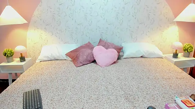 Angelie Rosebrm online show from February 2026 12:43:01 AM