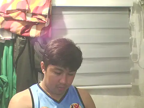 mattyxXxthirdy online show from April 2026 12:23:01 PM