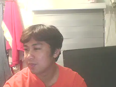 Snapshot of mattyxXxthirdy chatting on February 2026 12:40:02 PM mattyxXxthirdy online show from February 2026 12:40:02 PM