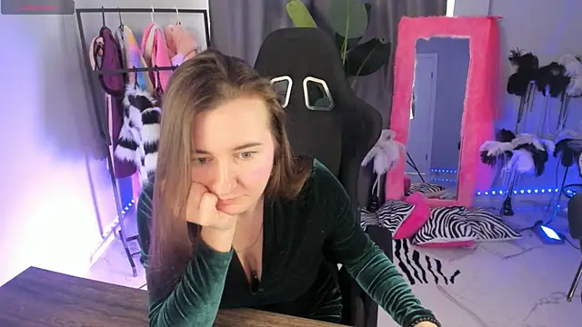 Golden Dragon online show from April 2026 08:43:01 AM