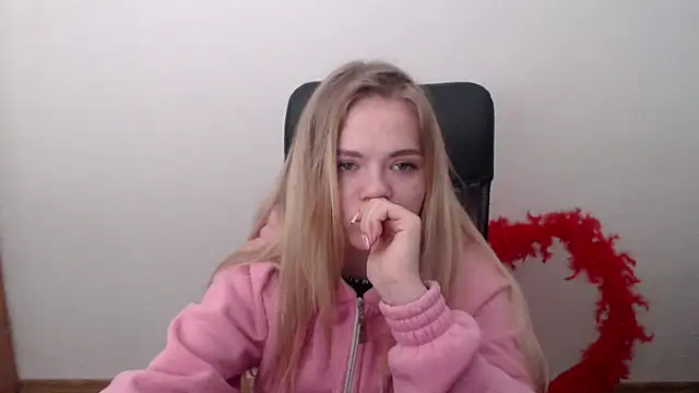 Snapshot of FoxiLana chatting on February 2026 10:12:01 AM FoxiLana online show from February 2026 10:12:01 AM