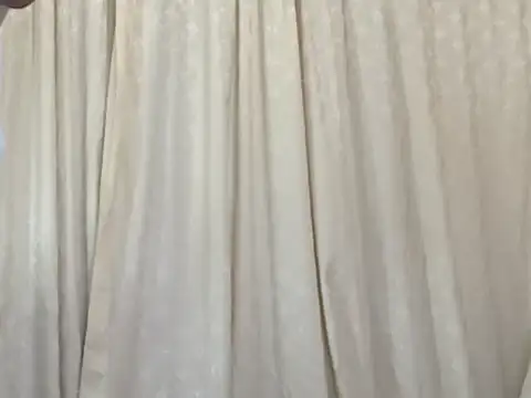 Zoe Robbins online show from April 2026 03:24:01 AM