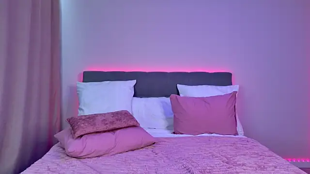 Rossy X online show from February 2026 12:21:02 AM