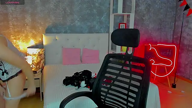 tina xx tina online show from April 2026 01:29:01 AM