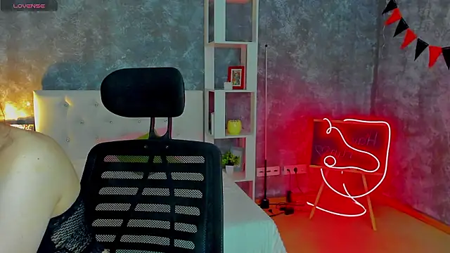 tina xx tina online show from March 2026 01:46:01 AM