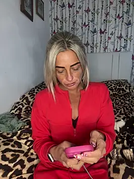 ScarlettGold  online show from March 2026 01:34:01 PM