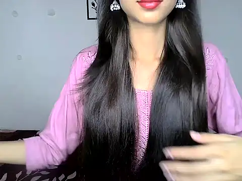 Snapshot of SIKSHA_SINGH chatting on May 2026 06:16:01 PM SIKSHA SINGH online show from May 2026 06:16:01 PM