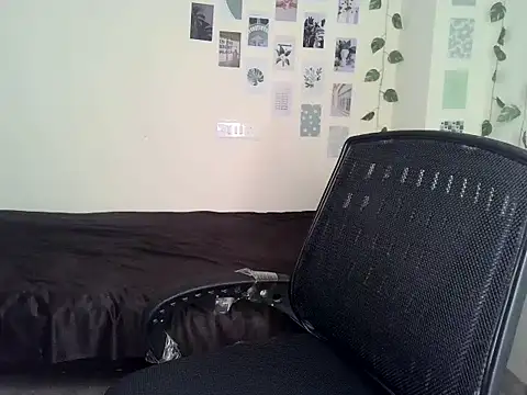 Snapshot of SIKSHA_SINGH chatting on February 2026 06:02:01 AM SIKSHA SINGH online show from February 2026 06:02:01 AM