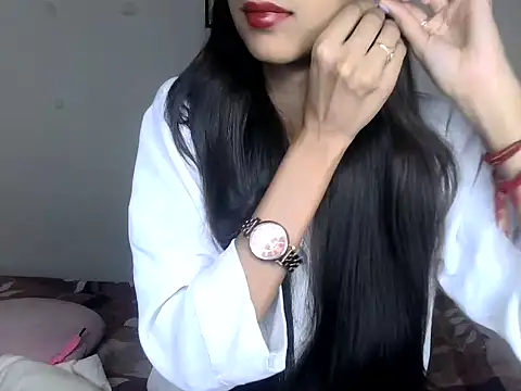 Snapshot of SIKSHA_SINGH chatting on April 2026 06:49:02 PM SIKSHA SINGH online show from April 2026 06:49:02 PM