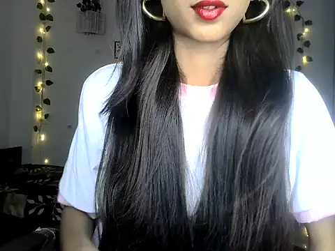 Snapshot of SIKSHA_SINGH chatting on May 2026 06:47:02 PM SIKSHA SINGH online show from May 2026 06:47:02 PM