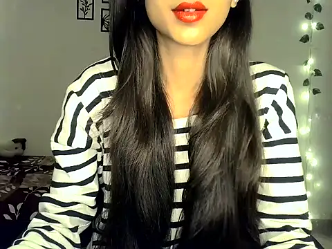 SIKSHA SINGH online show from March 2026 02:41:02 PM