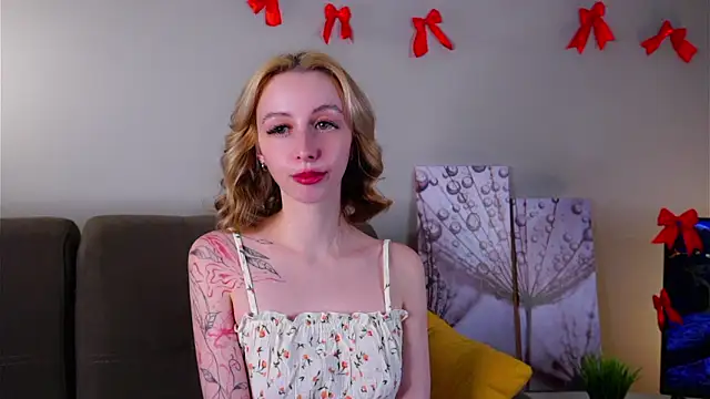 Snapshot of EugeniaEarl chatting on February 2026 12:05:02 PM EugeniaEarl online show from February 2026 12:05:02 PM