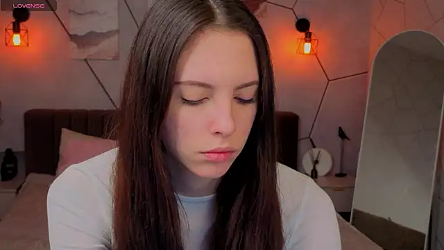 elise robbie online show from March 2026 01:07:01 AM