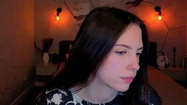 elise robbie online show from March 2026 01:09:01 AM