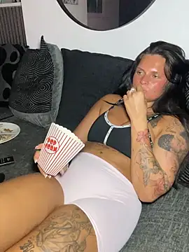 Destinylovex online show from March 2026 09:29:02 PM