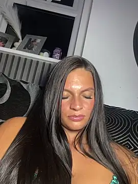 Destinylovex online show from February 2026 09:15:01 PM