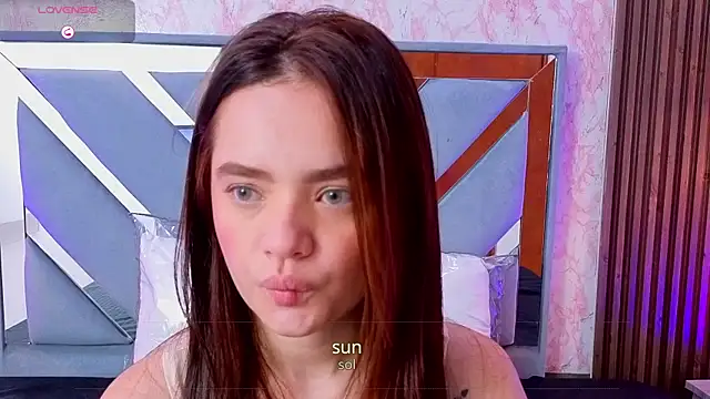 Snapshot of LittleeSara18 chatting on May 2026 10:10:02 AM LittleeSara18 online show from May 2026 10:10:02 AM