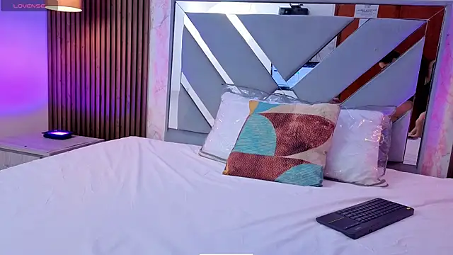 LittleeSara18 online show from February 2026 11:10:02 AM