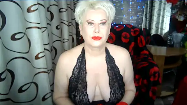 Snapshot of SWEET--Nika chatting on May 2026 04:27:01 AM SWEET--Nika online show from May 2026 04:27:01 AM