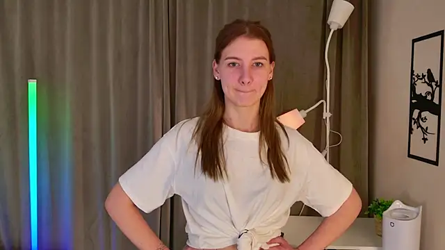 PinkClou9 online show from April 2026 10:11:02 PM