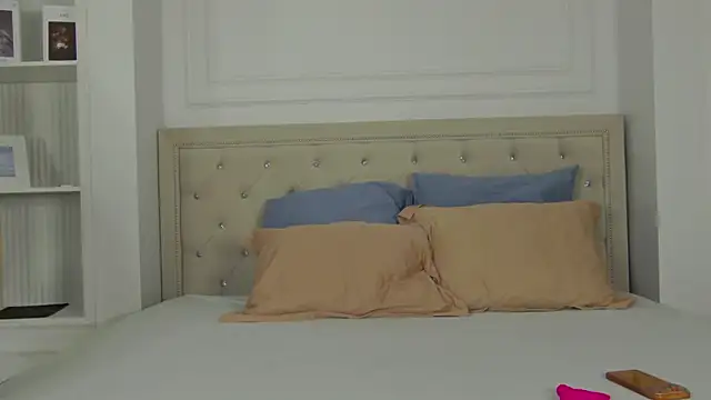 LynnAngel online show from March 2026 04:30:02 PM