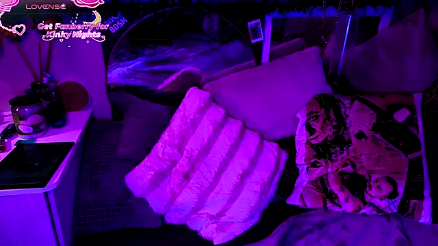 Juli Corn online show from February 2026 03:41:01 AM