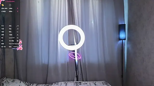 DevilWearsPradaa online show from March 2026 02:22:02 PM