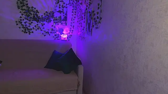 rinamandarina online show from February 2026 03:47:02 PM