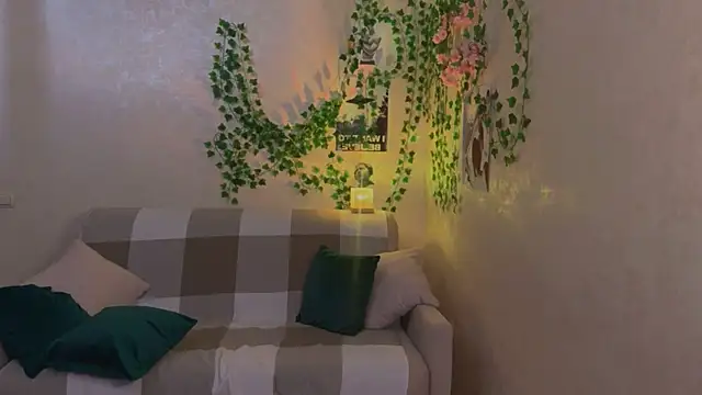 rinamandarina online show from April 2026 01:26:02 PM