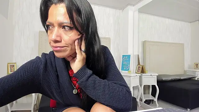 FernandaAvilax online show from May 2026 06:32:02 AM