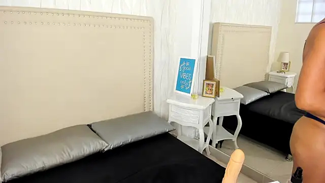 FernandaAvilax online show from May 2026 09:13:02 PM