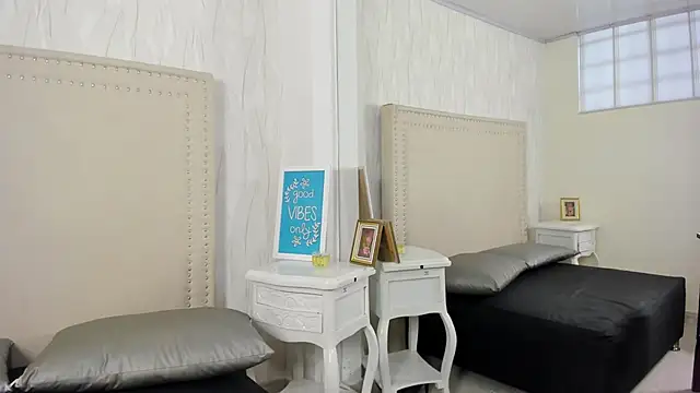 FernandaAvilax online show from May 2026 09:13:01 PM
