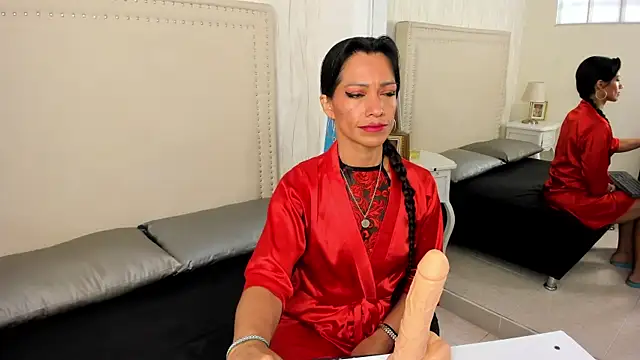 FernandaAvilax online show from May 2026 06:03:01 PM