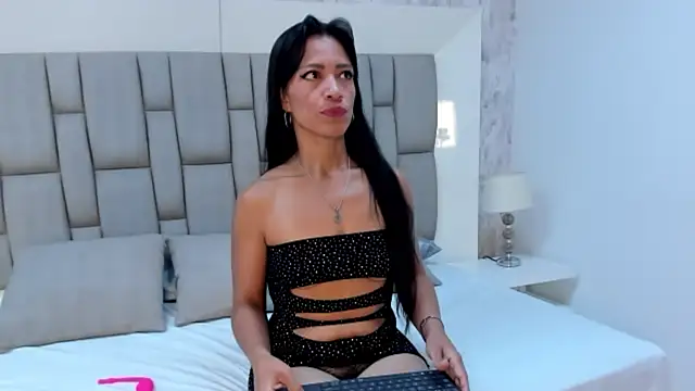 Snapshot of FernandaAvilax chatting on February 2026 07:33:01 PM FernandaAvilax online show from February 2026 07:33:01 PM