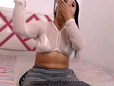 JessikaHoot online show from March 2026 01:47:01 PM