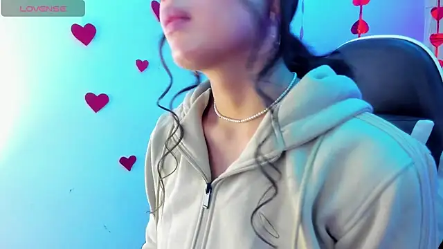 Snapshot of angell_cooper8 chatting on February 2026 06:38:01 PM angell cooper8 online show from February 2026 06:38:01 PM