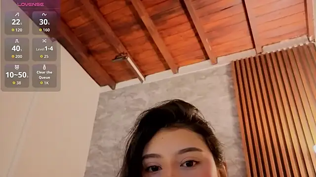 chloe bluee  online show from July 2026 11:12:02 AM