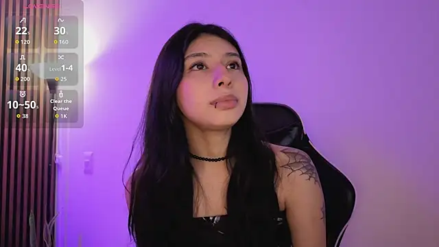 chloe bluee  online show from March 2026 11:22:02 AM