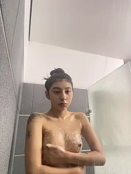 chloe bluee  online show from June 2026 12:06:02 PM