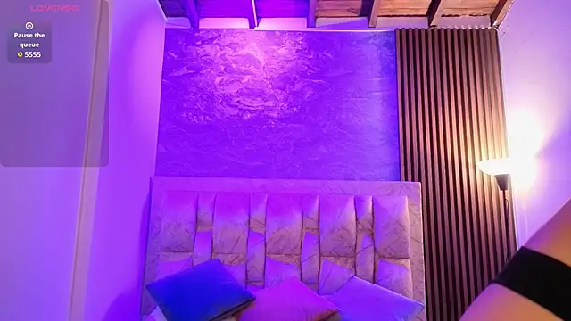 chloe bluee  online show from March 2026 11:15:01 AM