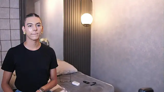 Luxa Velvet online show from April 2026 02:13:02 PM