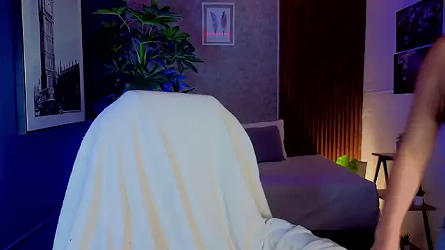 SophyAdams online show from March 2026 12:27:01 AM