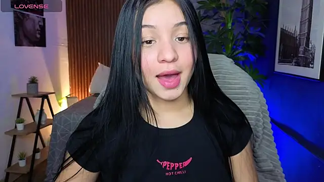 SophyAdams online show from April 2026 09:30:01 PM