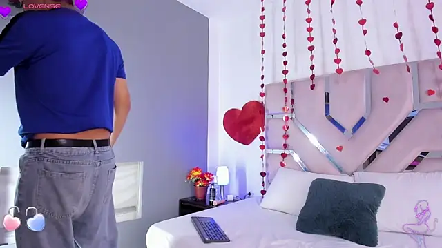 Angel Lux online show from February 2026 08:08:02 PM