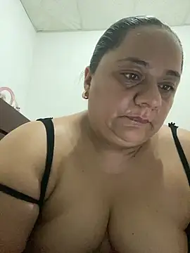 Snapshot of Melanny69x chatting on February 2026 10:37:02 AM Melanny69x online show from February 2026 10:37:02 AM